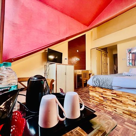 Hotel Kalinga Grand - Luxury Comfort !! Travellers Delight !! Budget Friendly !! Prime Location !! Guest Favourite Manāli Exteriör bild