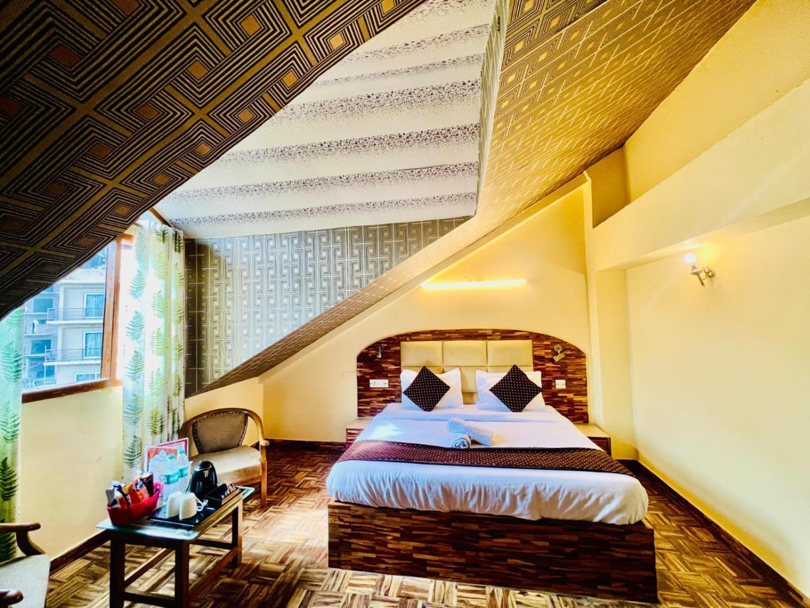Hotel Kalinga Grand - Luxury Comfort !! Travellers Delight !! Budget Friendly !! Prime Location !! Guest Favourite Manāli Exteriör bild
