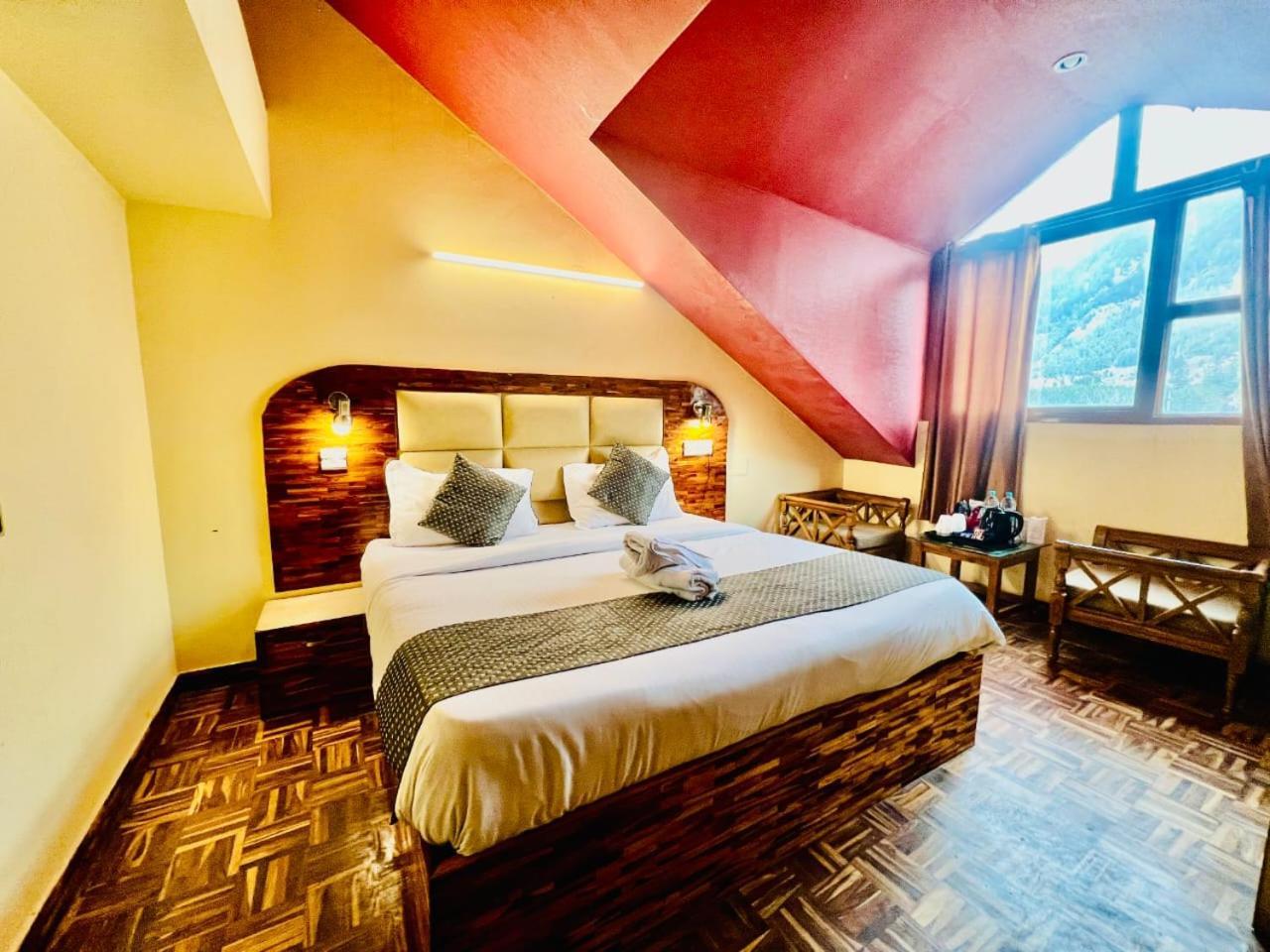 Hotel Kalinga Grand - Luxury Comfort !! Travellers Delight !! Budget Friendly !! Prime Location !! Guest Favourite Manāli Exteriör bild