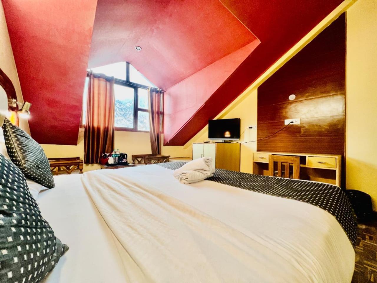 Hotel Kalinga Grand - Luxury Comfort !! Travellers Delight !! Budget Friendly !! Prime Location !! Guest Favourite Manāli Exteriör bild